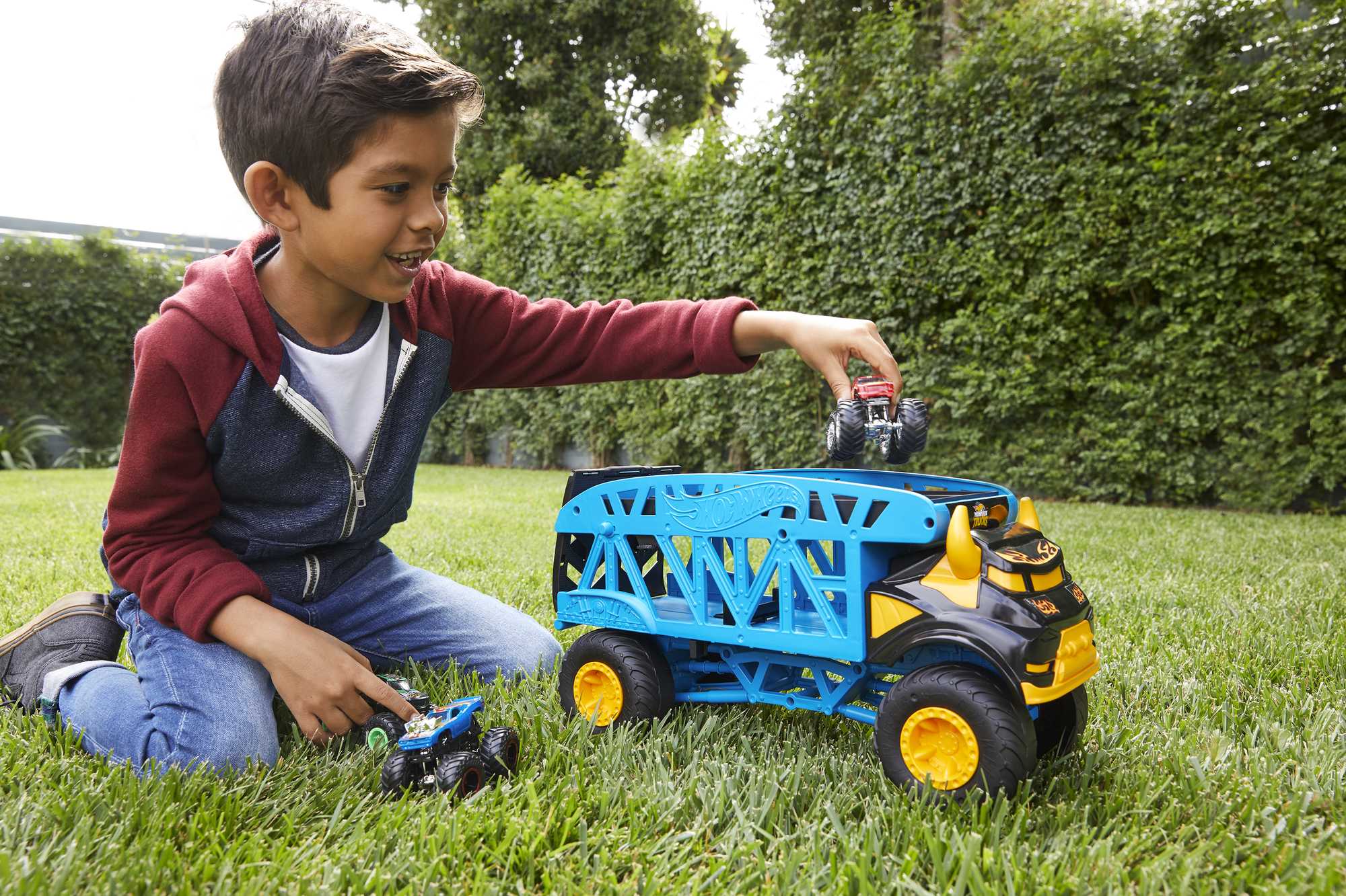 Hot Wheels Monster Trucks Monster Mover Inkl. 3 Monster Trucks - Image 2