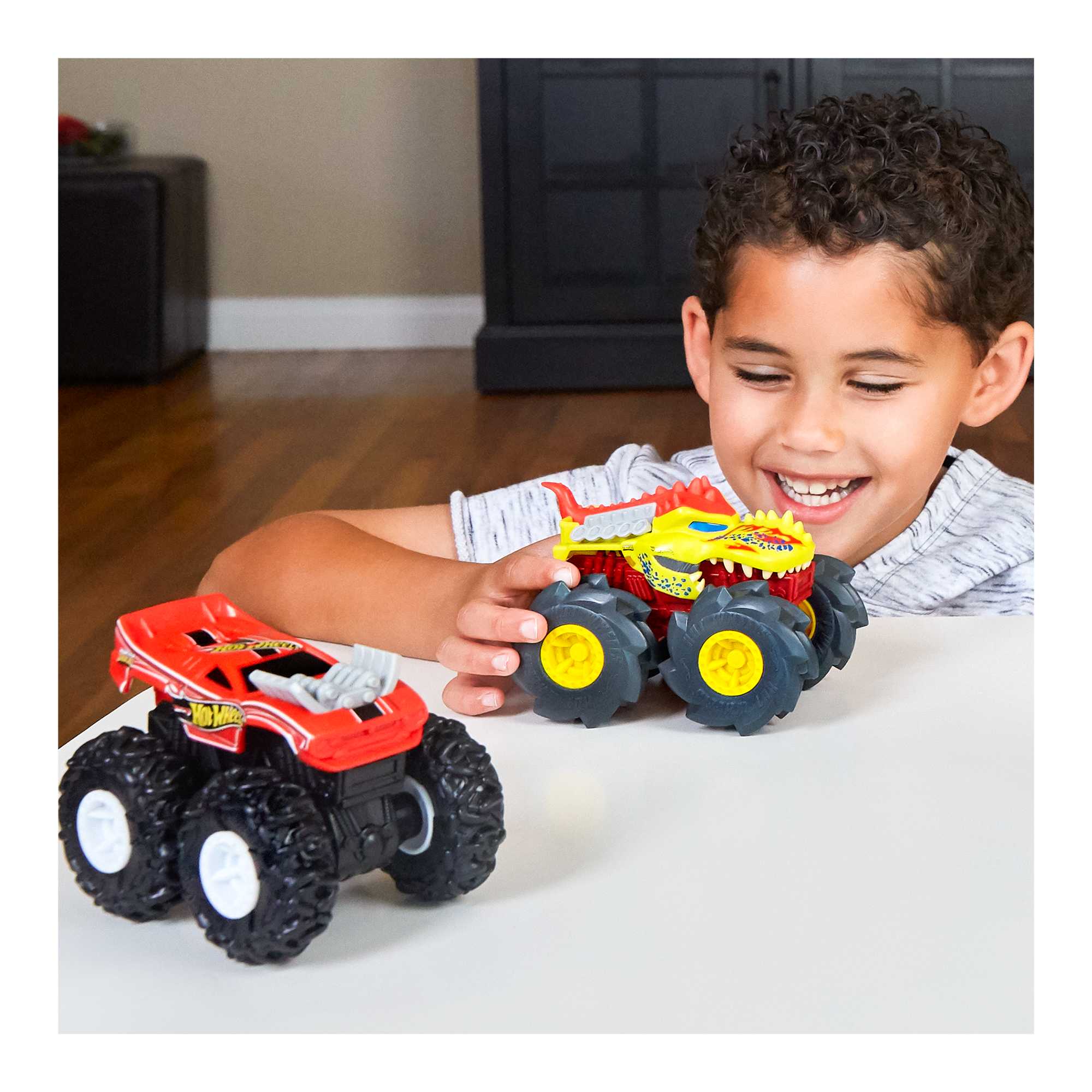 Hot Wheels Monster Trucks Ruedas Gigantes - Image 2