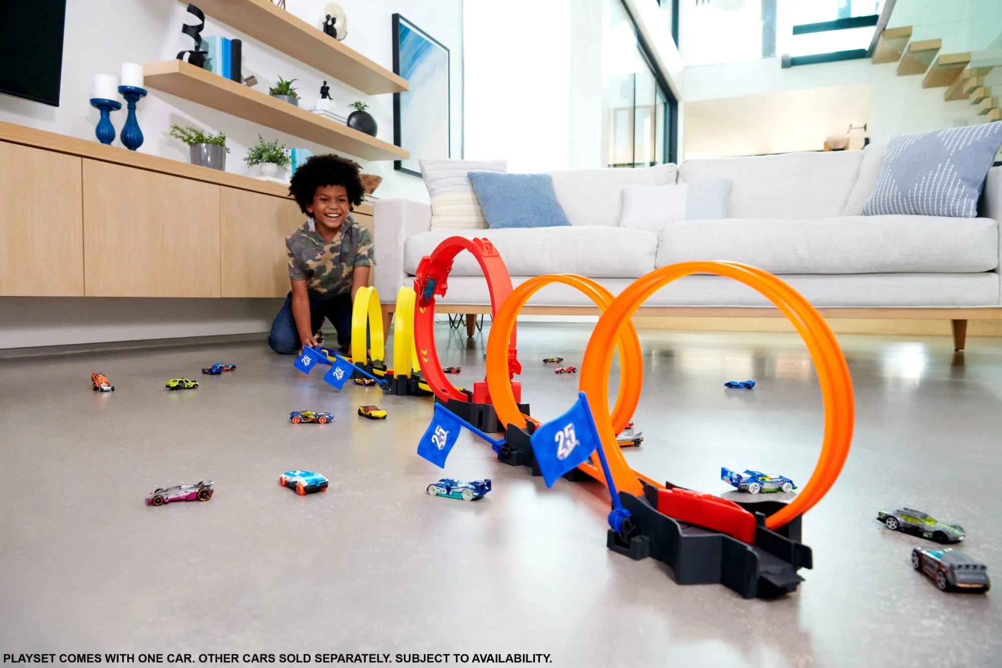 Hot Wheels Πίστα Για Κόντρες Με Πολλαπλά Λουπ Με 1 Αυτοκινητάκι, Δώρο Για Παιδιά 4 Έως 10 Ετών - Image 2