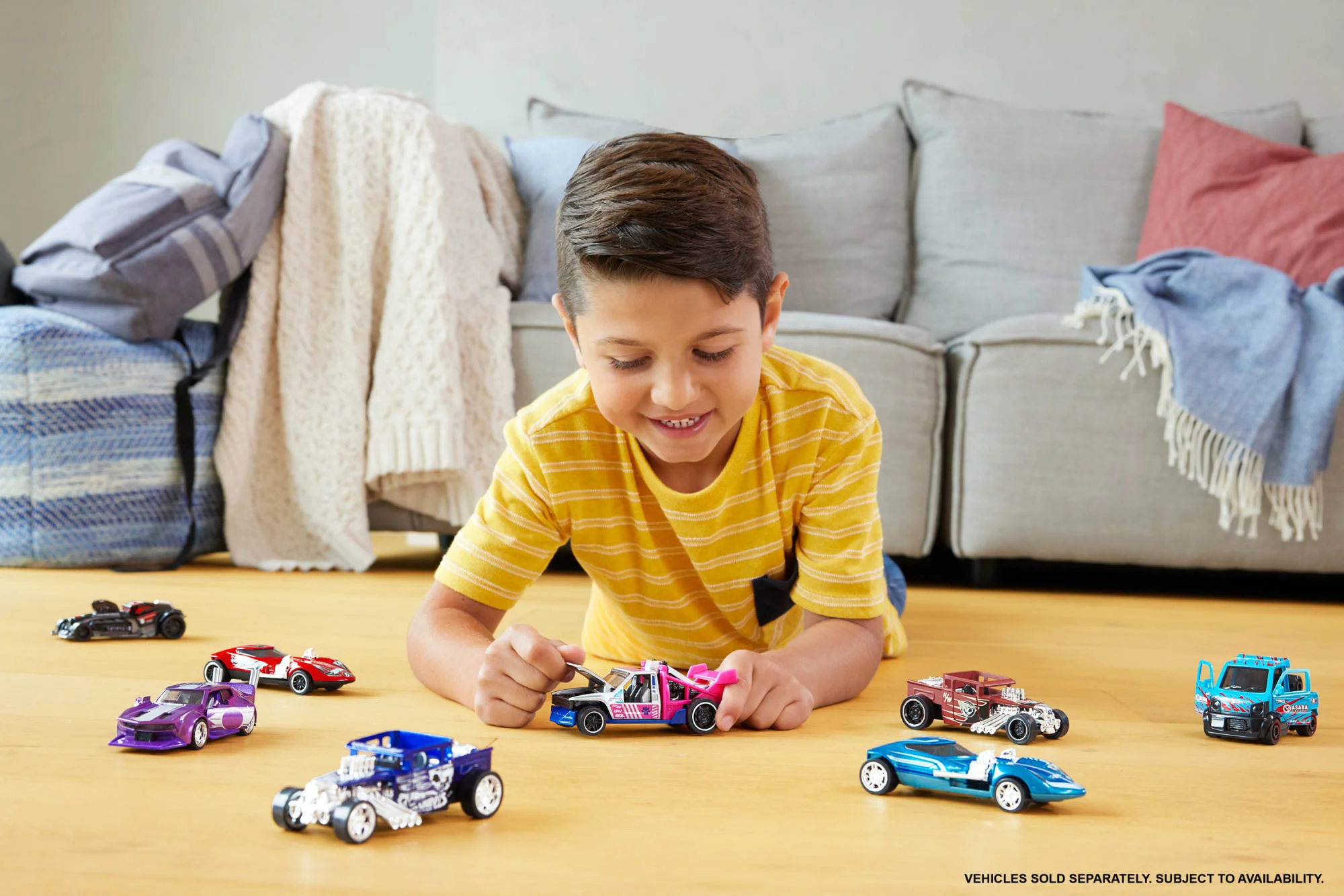 Hot Wheels Speeders Rückziehauto Im Maßstab 1:43, Das Auto Lässt Sich Zurückziehen Und Startet Beim Loslassen Ins Rennen - Image 7
