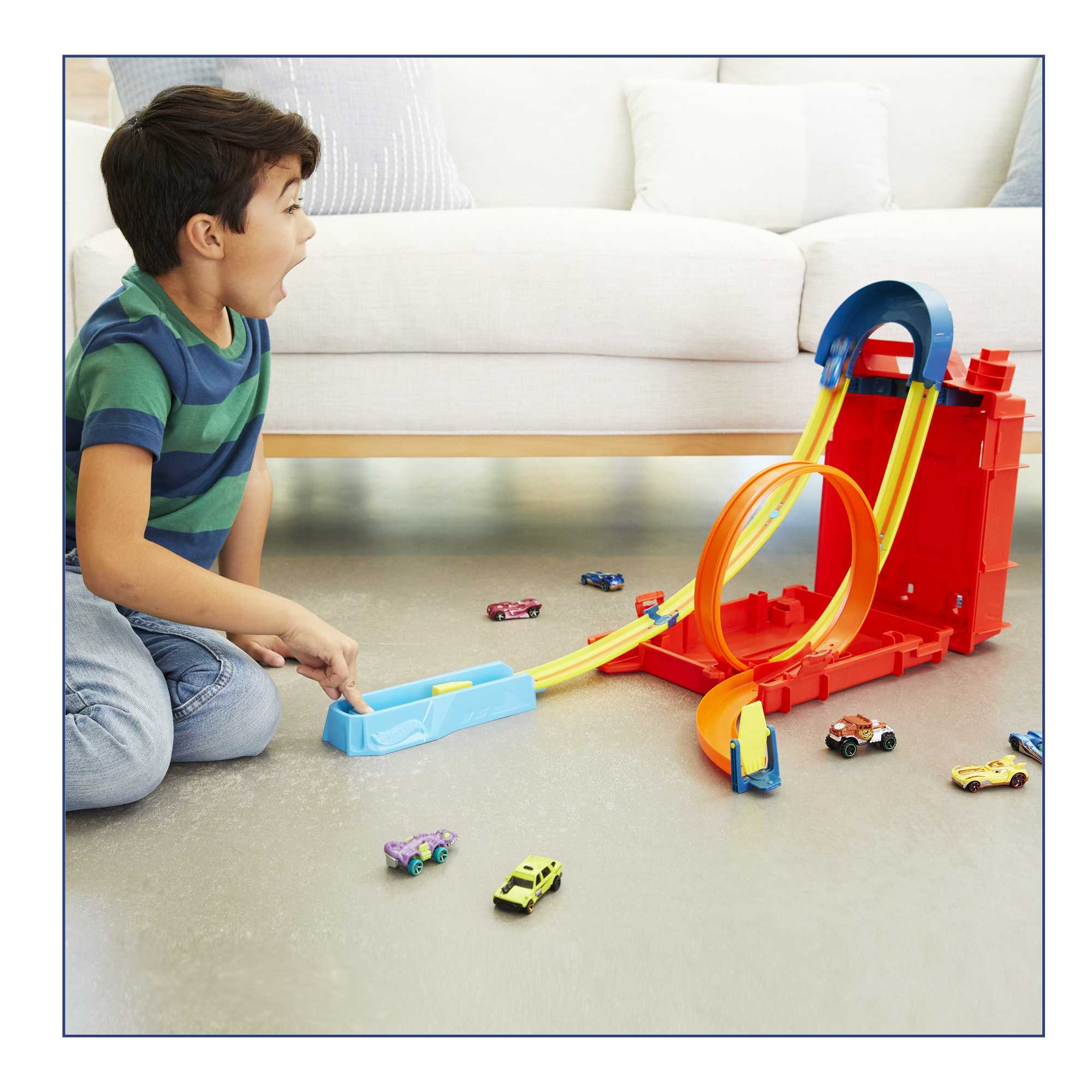 Hot Wheels Track Builder Unlimited Fuel Can Stunt Box - Image 2