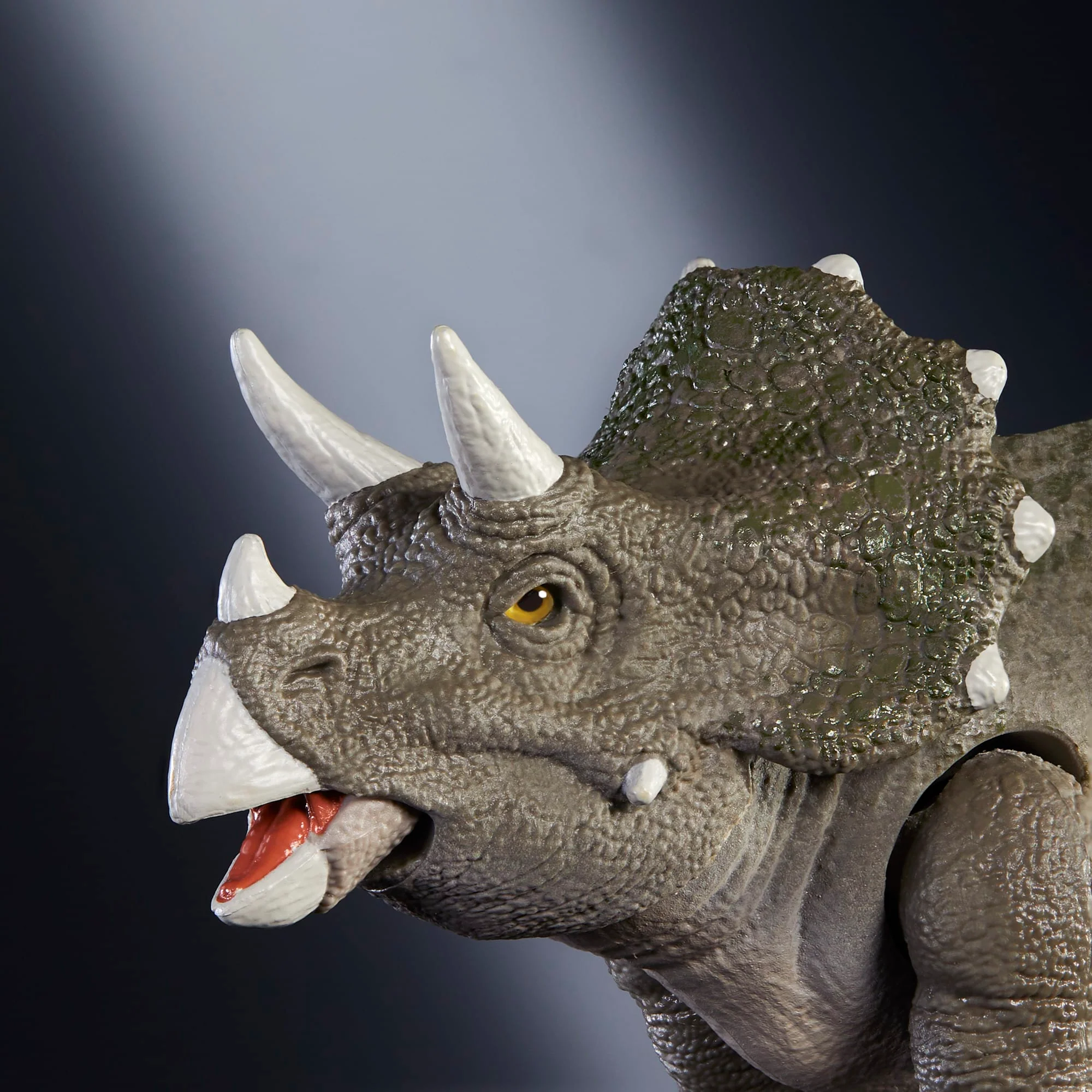 Figura De Acción De Dinosaurio Tricerátops Joven De La Colección Hammond De Jurassic World Con 14 Puntos De Articulación - Image 2
