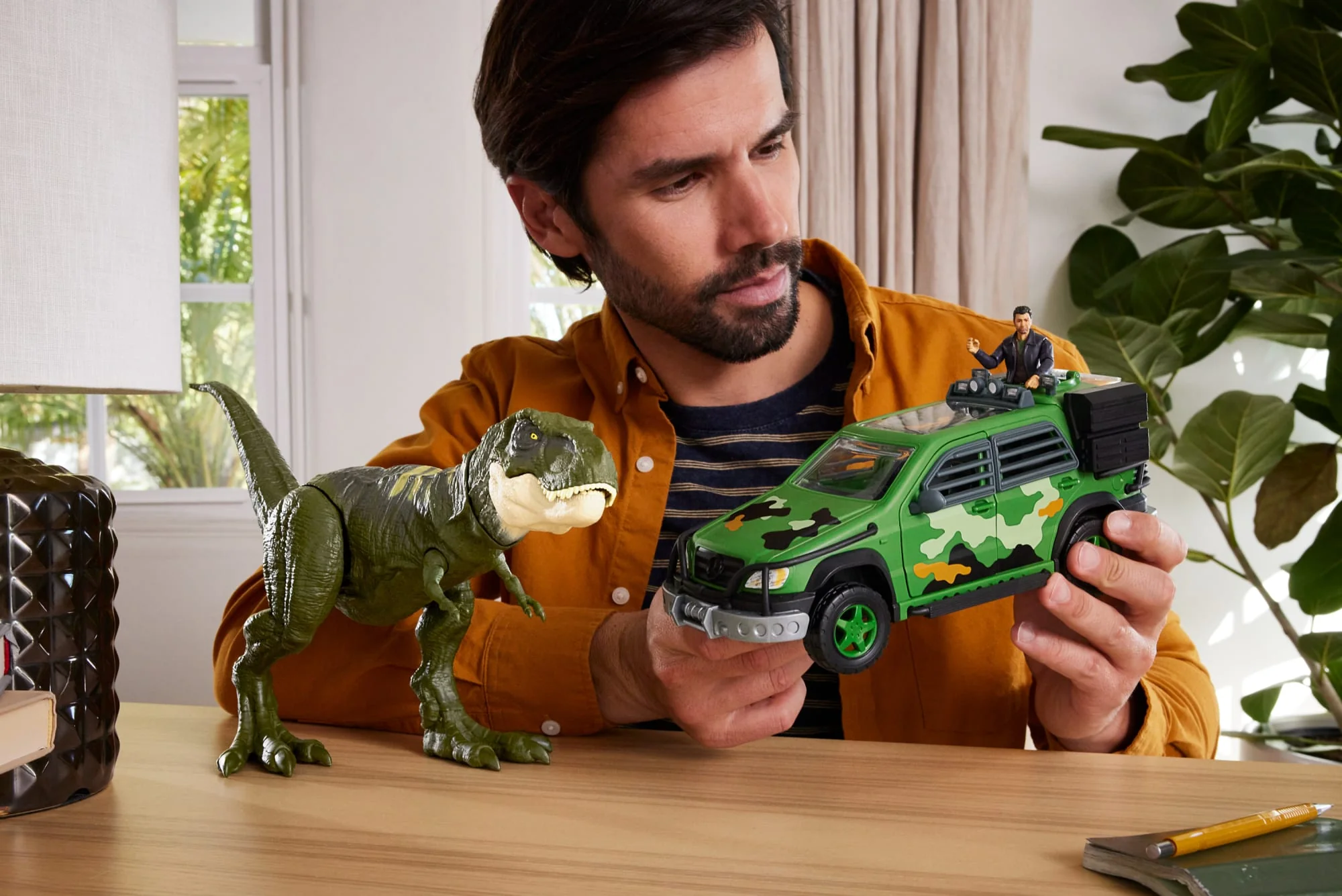 JURASSIC WORLD LEGACY COLLECTION TYRANNOSAURUS REX AMBUSH Pack - Image 2