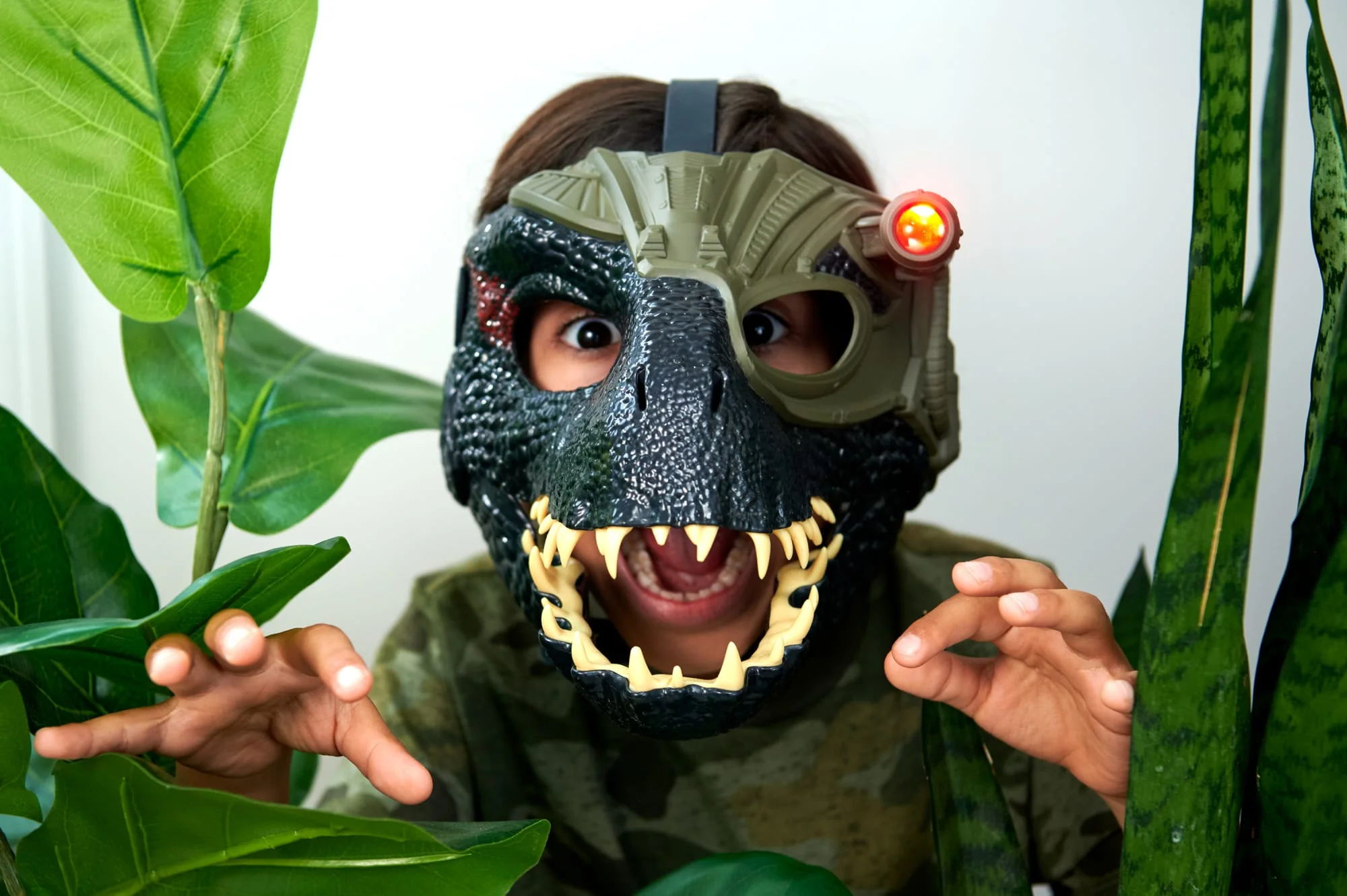 Jurassic World - Masque D’Indoraptor Qui Rugit - Masque Électronique - 4 Ans Et + - Image 2