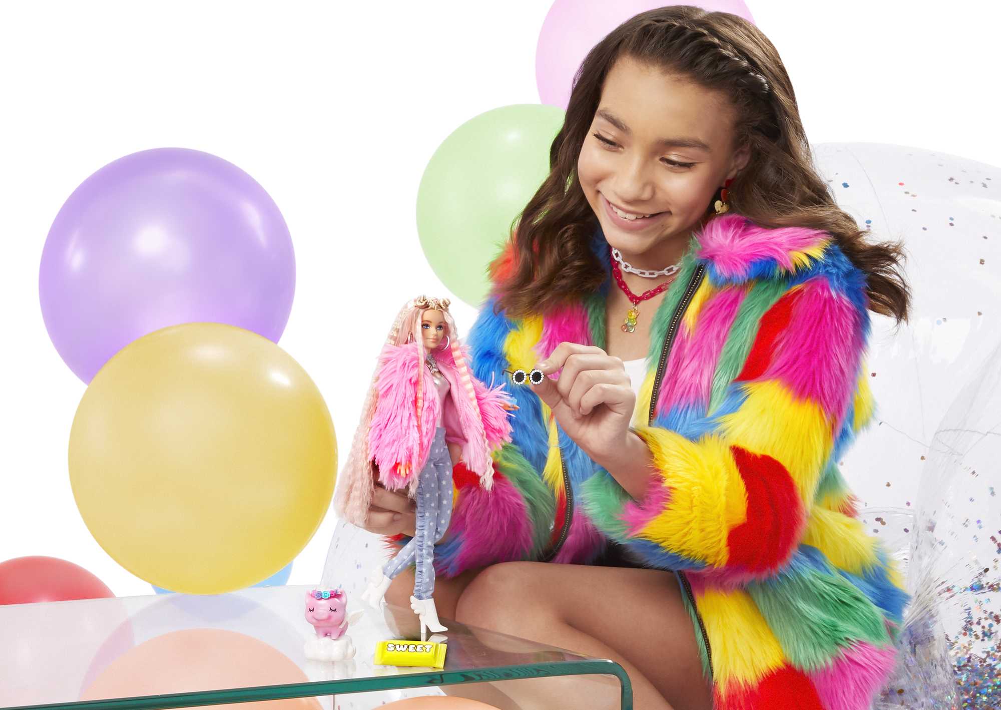 Кукла Barbie Экстра в розовой куртке - Image 2