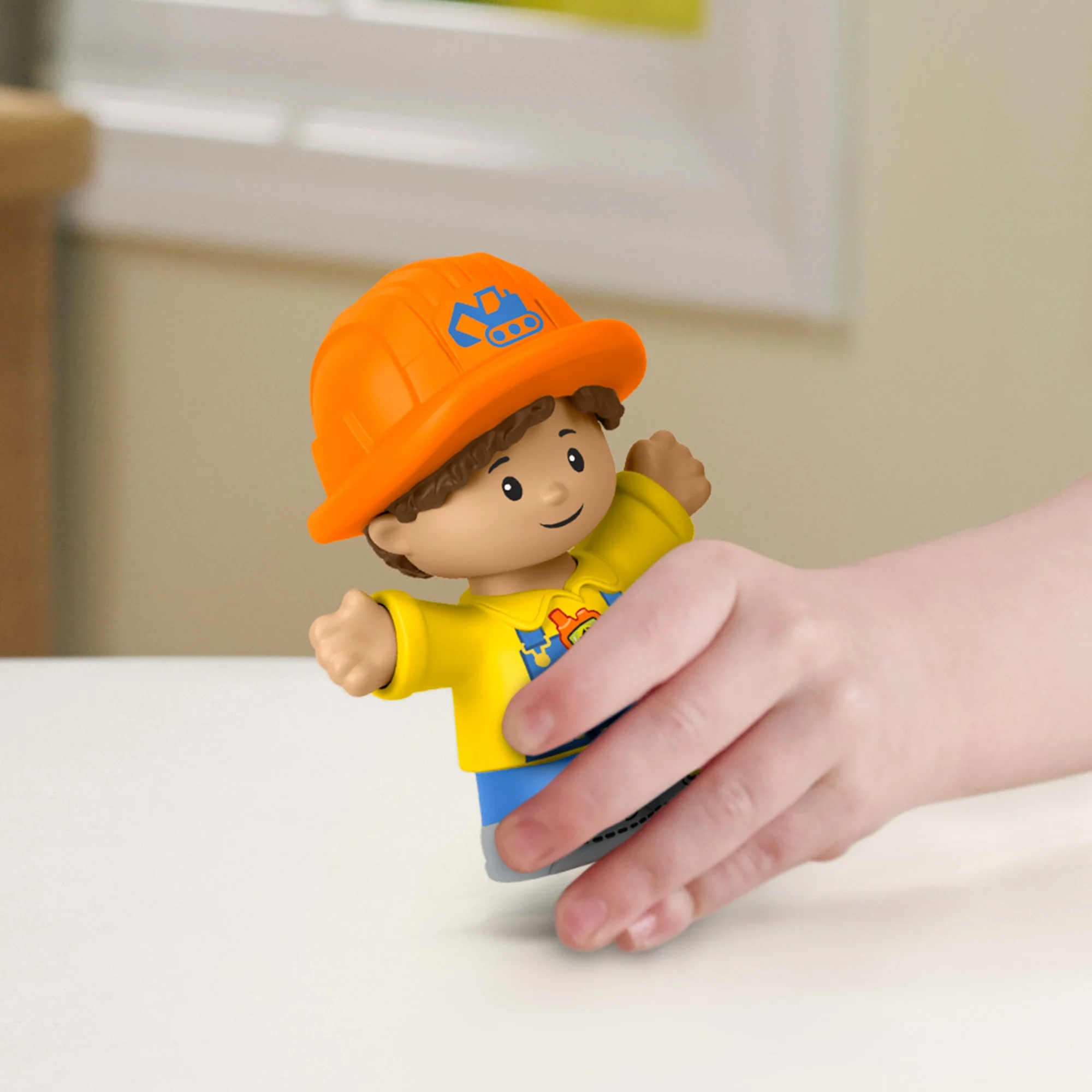 Fisher-Price Little People Kleine Stadthelfer Fahrzeug-Set, 5 Spielzeuge Für Kleinkinder Und Kinder - Image 4
