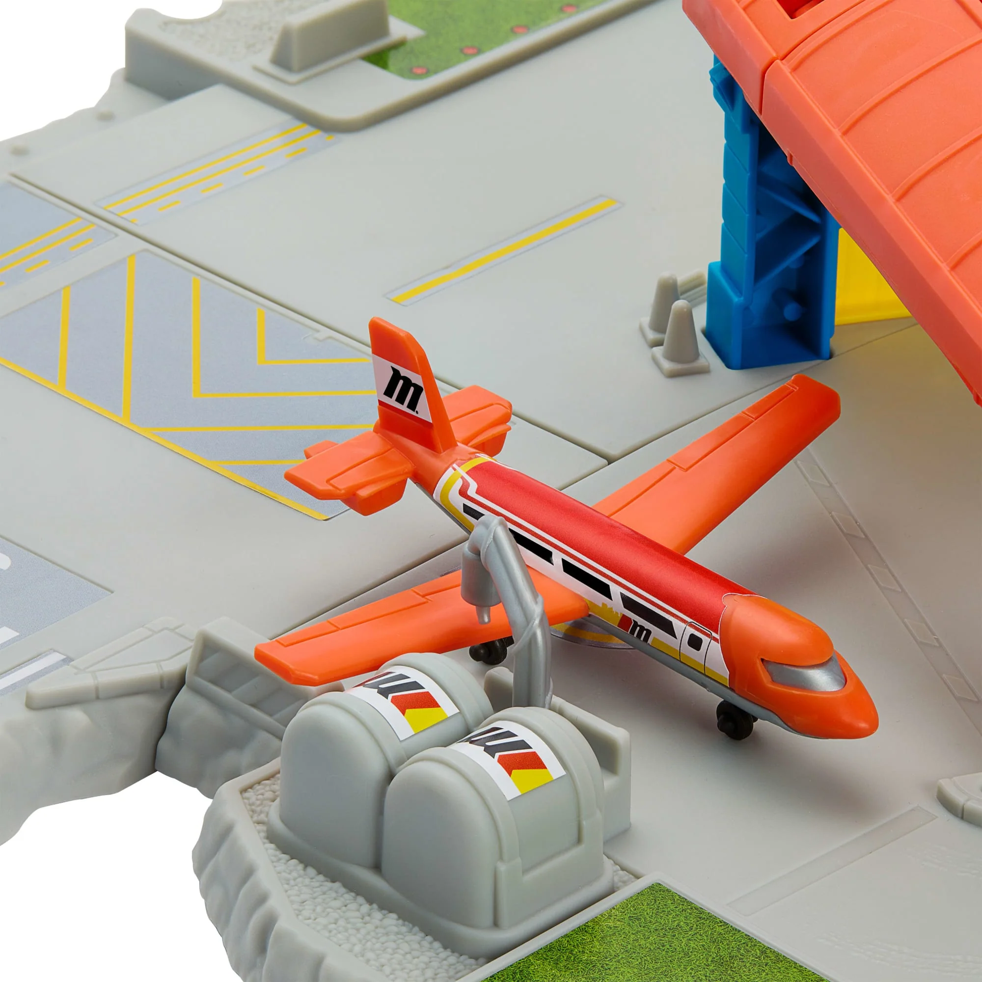 Havalaanı Temalı Matchbox Havaalanı Oyun Seti, 1 Adet Metal Oyuncak Audi Araba Ve 1 Adet Plastik Uçak - Image 6