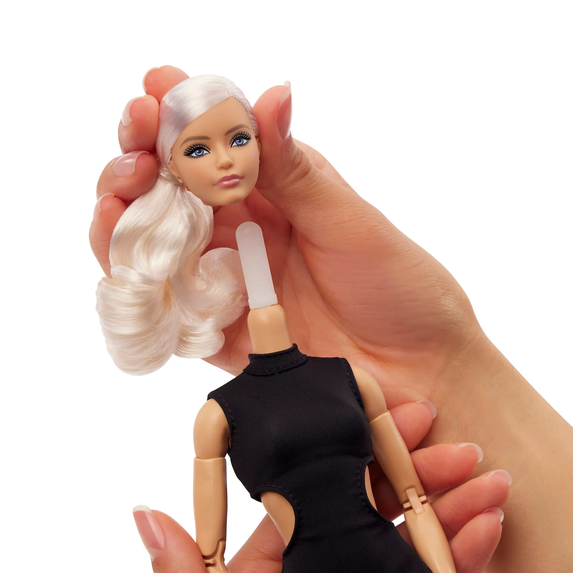 Barbie Basics Verzamelpop, Model 02 Met Blond Haar in Zwarte Jurk En Gladiator Boots - Image 6