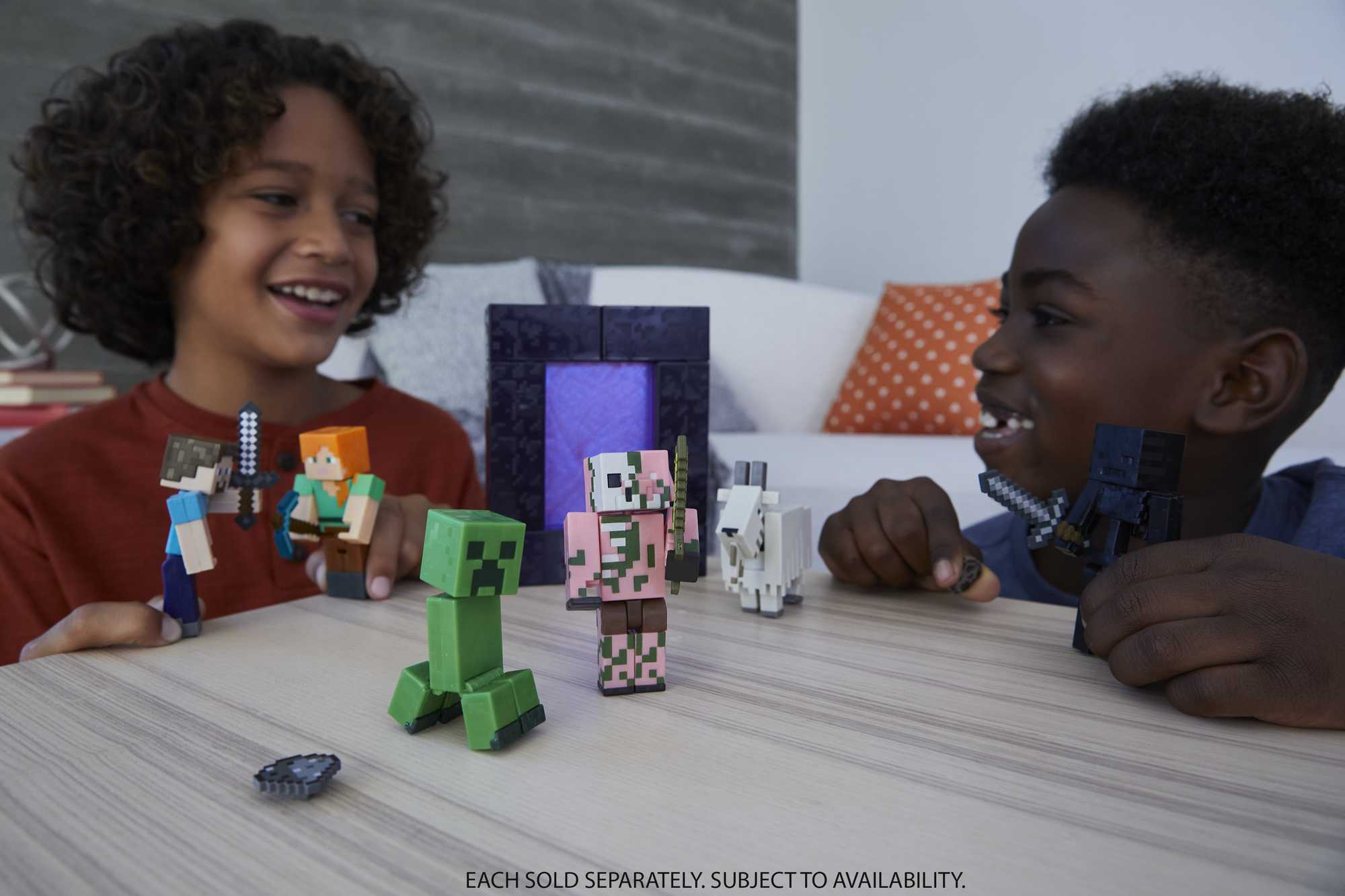 Minecraft Creeper With Build-A-Portal Figure - Image 2