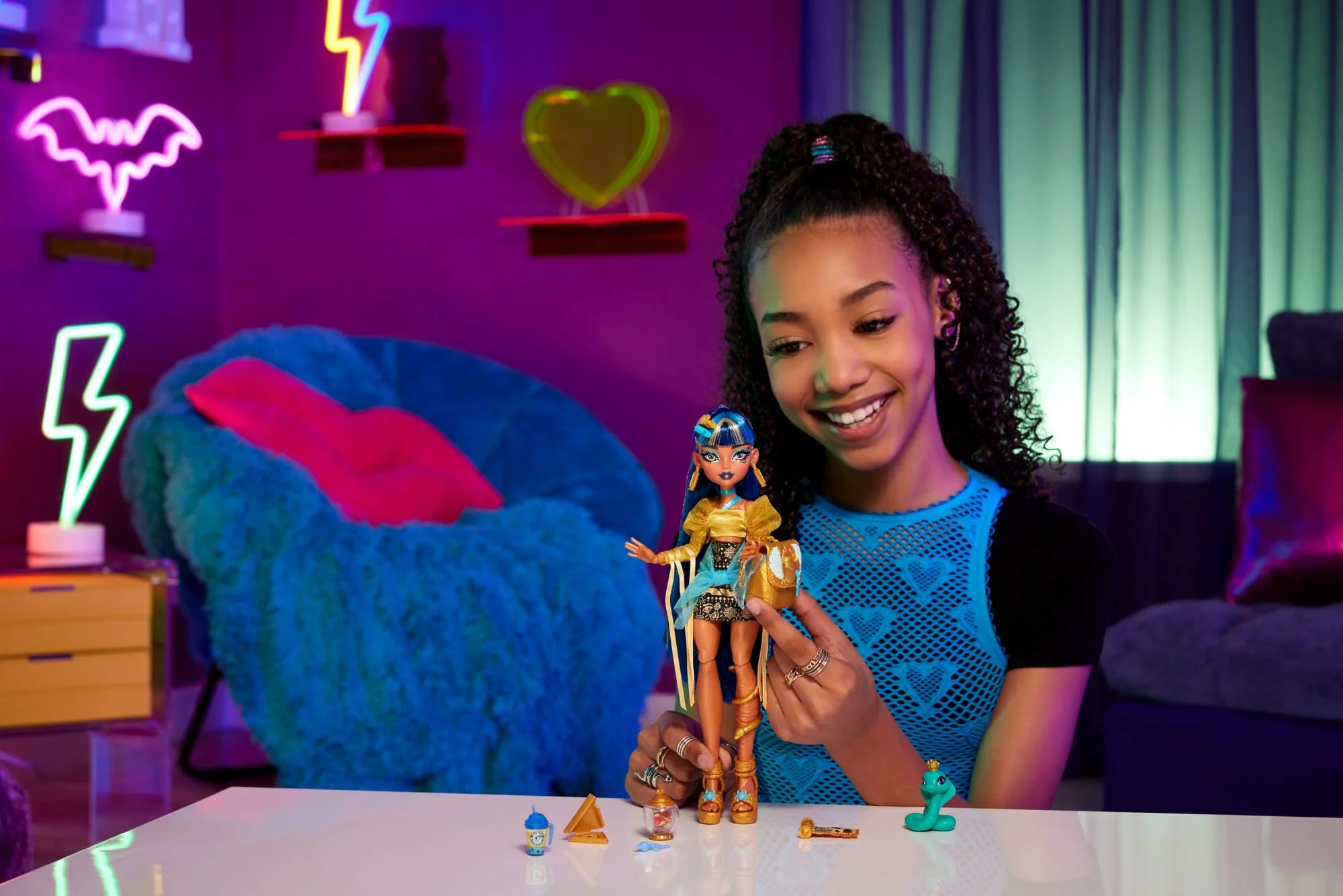 Monster High Cleo De Nile, Modepop Met Dierenvriendje Hissette En Accessoires - Image 2
