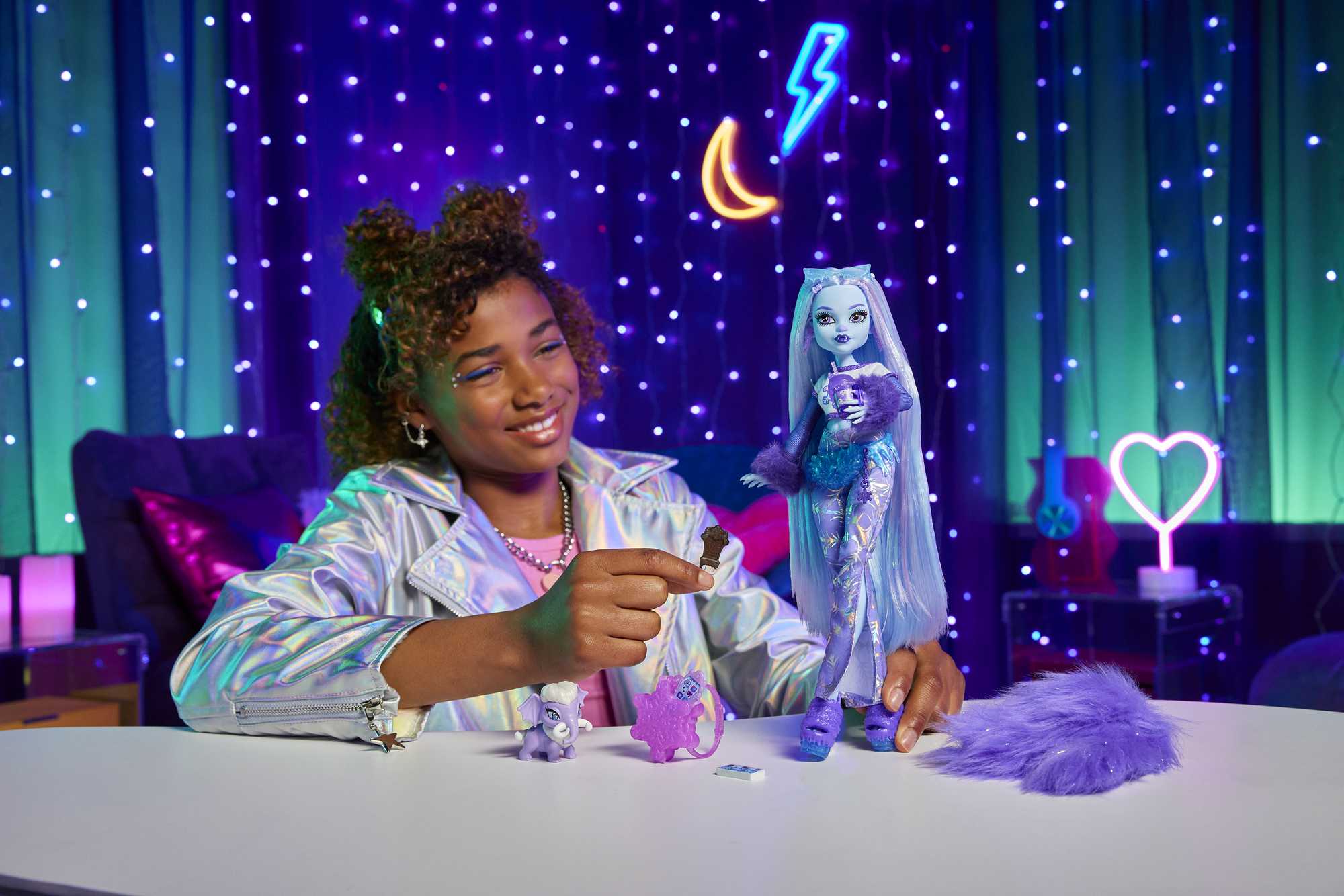 Monster High-Poupée Abbey Bominable-Poupée Mode Yéti Et Accessoires - Image 2