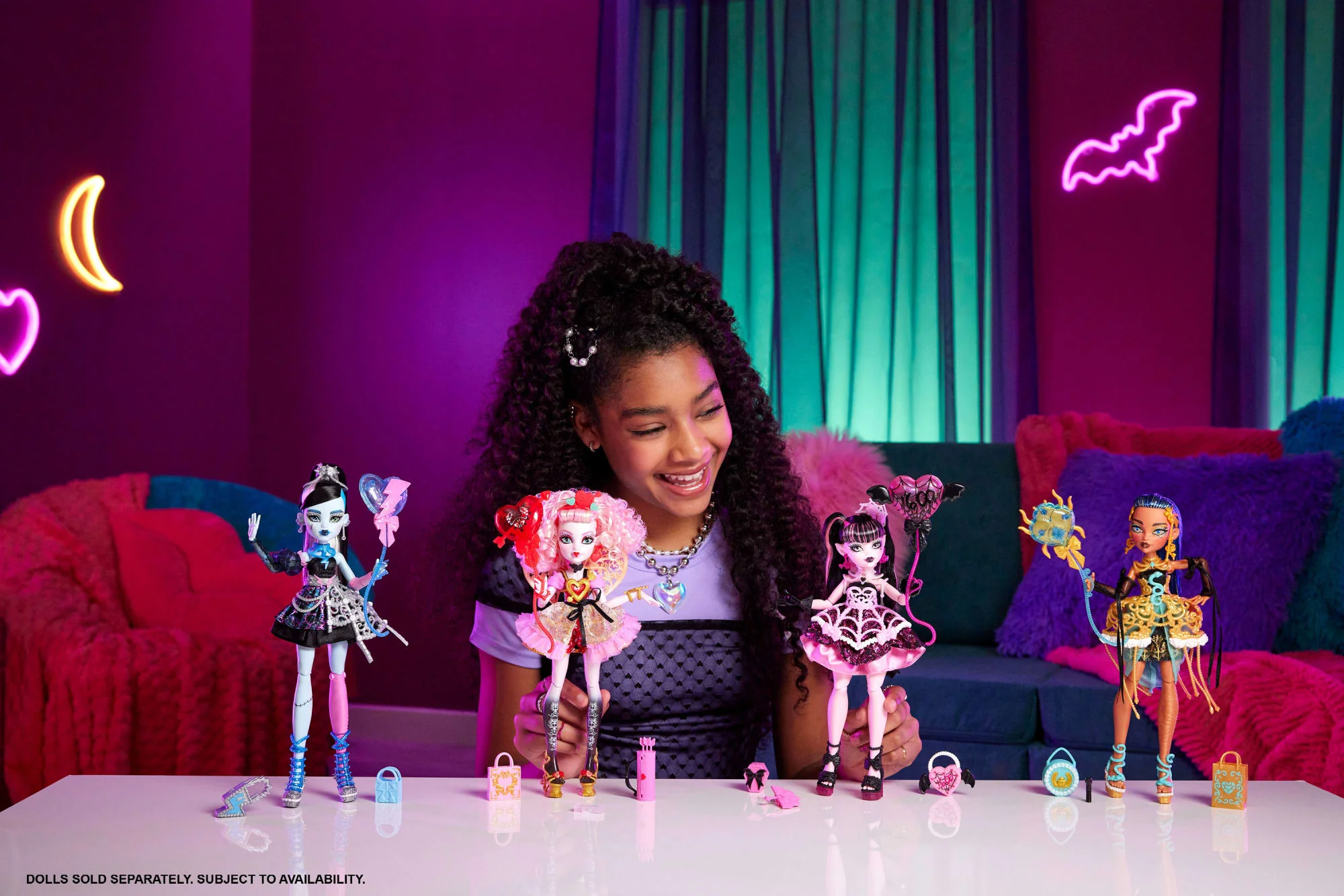 Monster High Scary Sweet Birthday, Bambola Cupid Asteria in Abito Da Party Con Palloncino E Regalo - Image 2