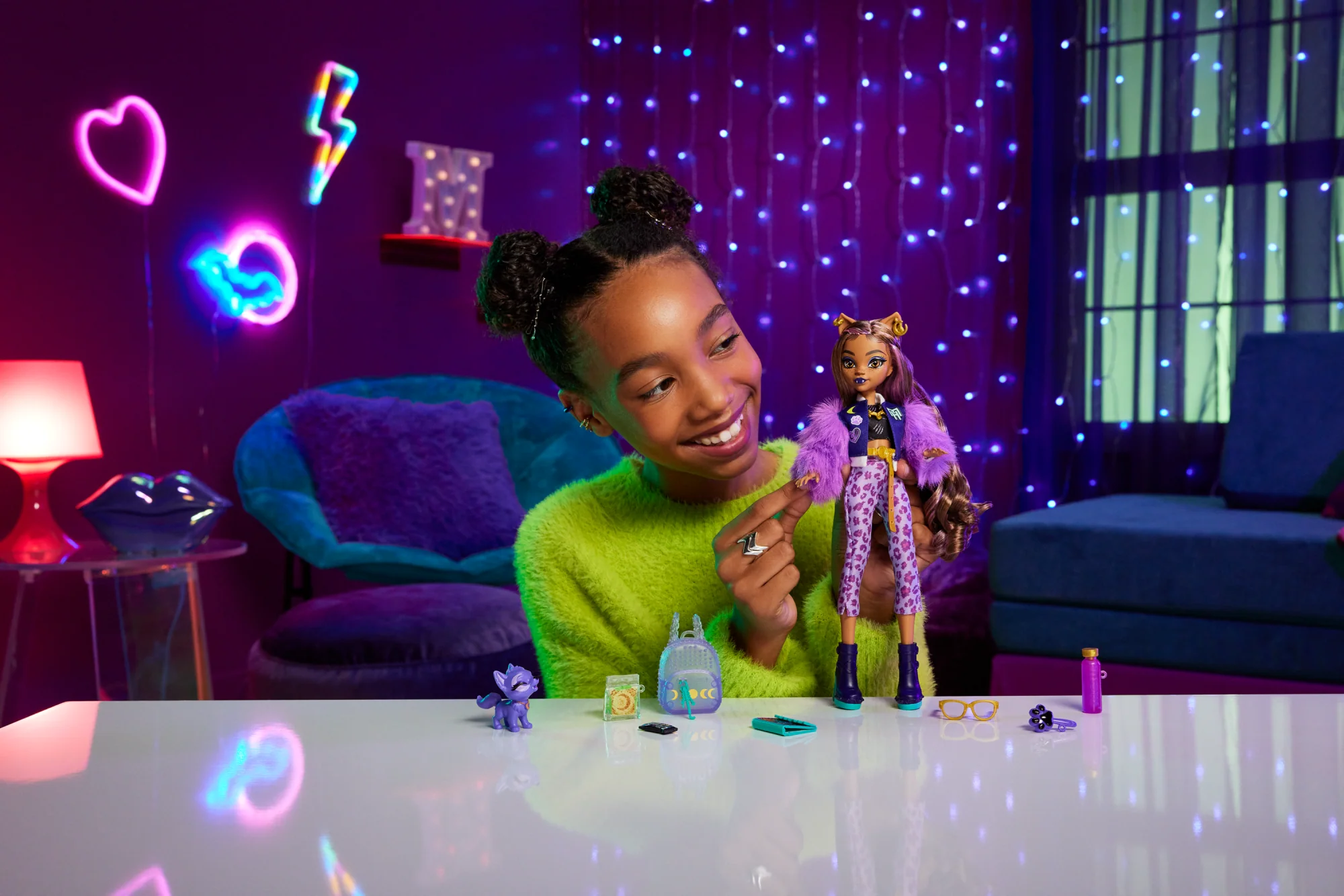 Muñeca De Moda Claudine Wolf De Monster High Con Su Gatita Mascota Crescent Y Accesorios - Image 2