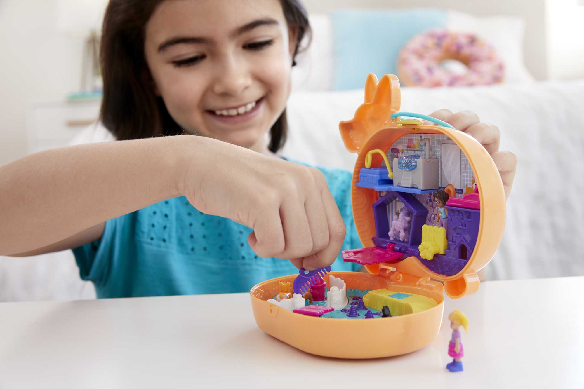 Polly Pocket Corgi Cuddles Compact - Image 2