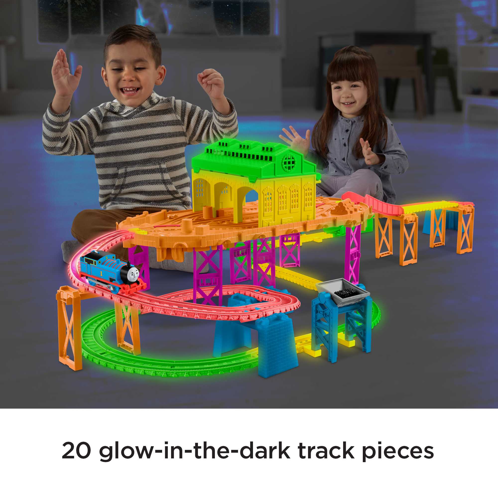 Thomas & Friends TrackMaster Hyper Glow Station - Image 3