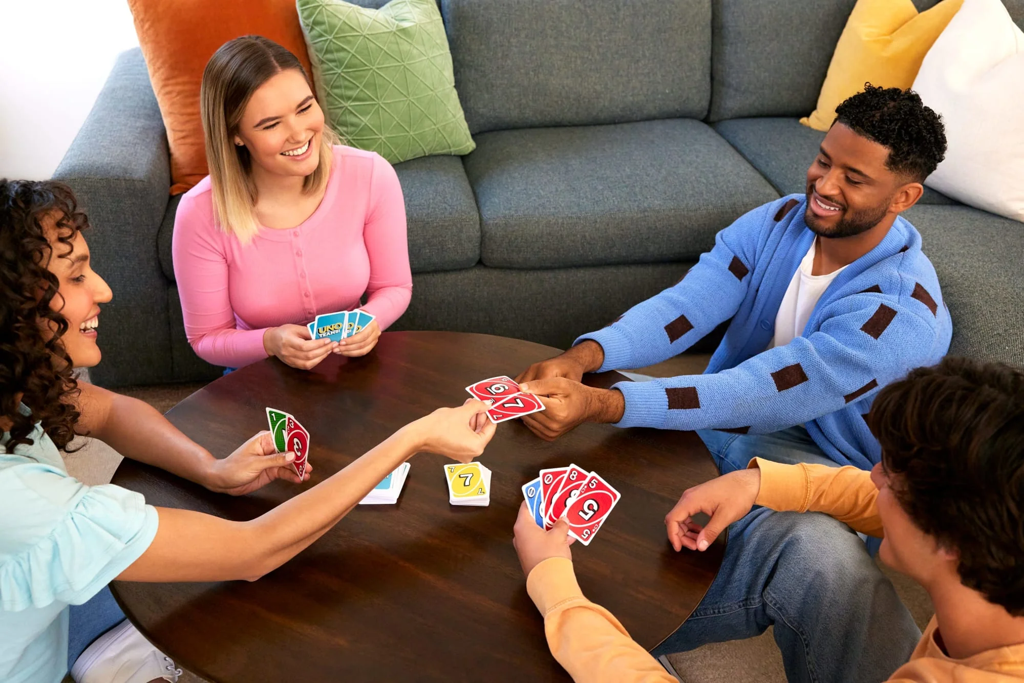 UNO Teams Kartenspiel Für Familienabende, Spieleabende, Reisen, Camping Und Partys - Image 2
