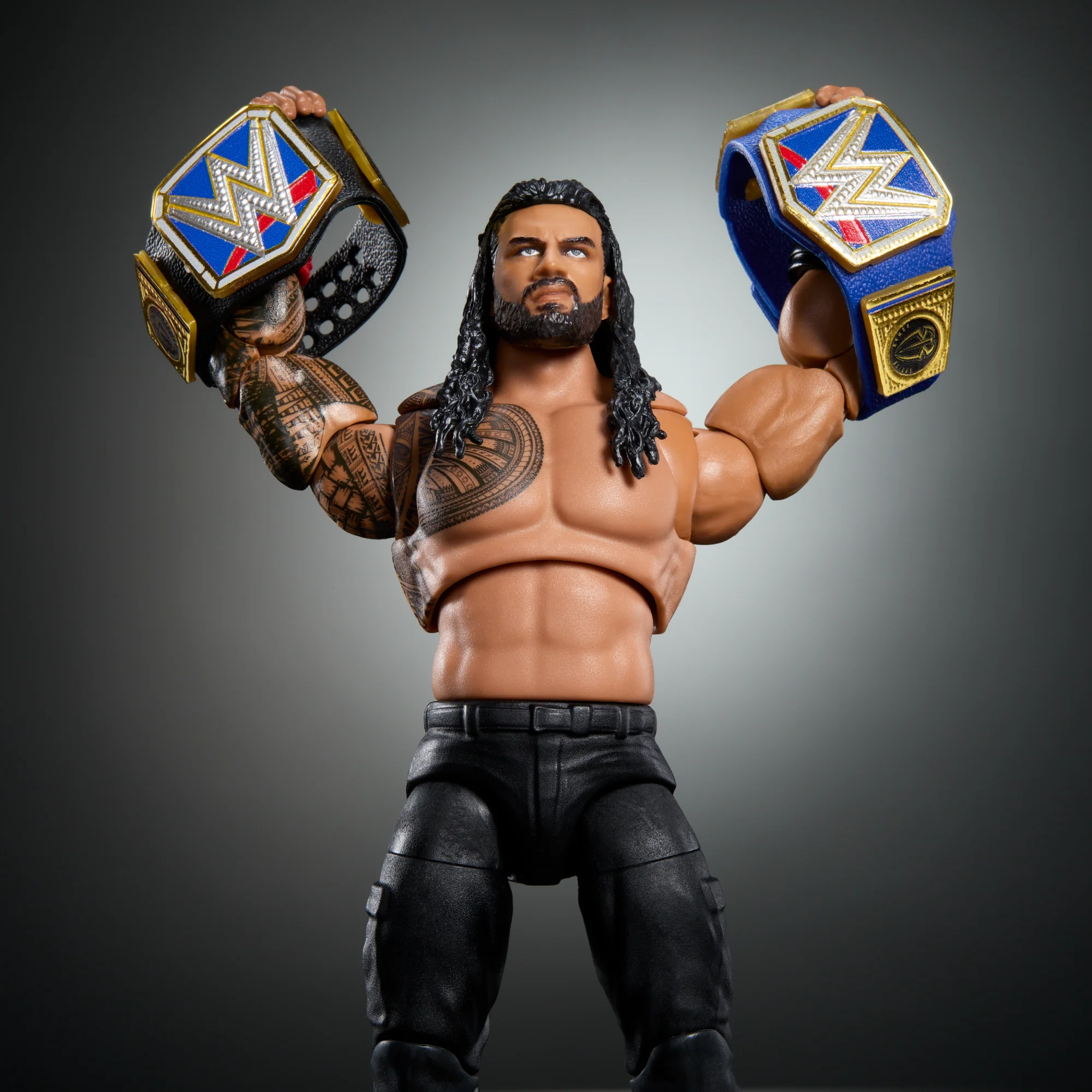 WWE Ultimate Edition Roman Reigns Action Figure & Accessories Set, 6-Inch Collectible, 30 Articulation Points - Image 2